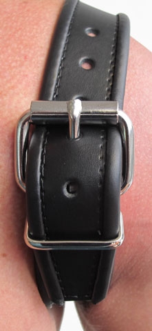 MISTER B PREMIUM LEATHER HALTER HARNESS